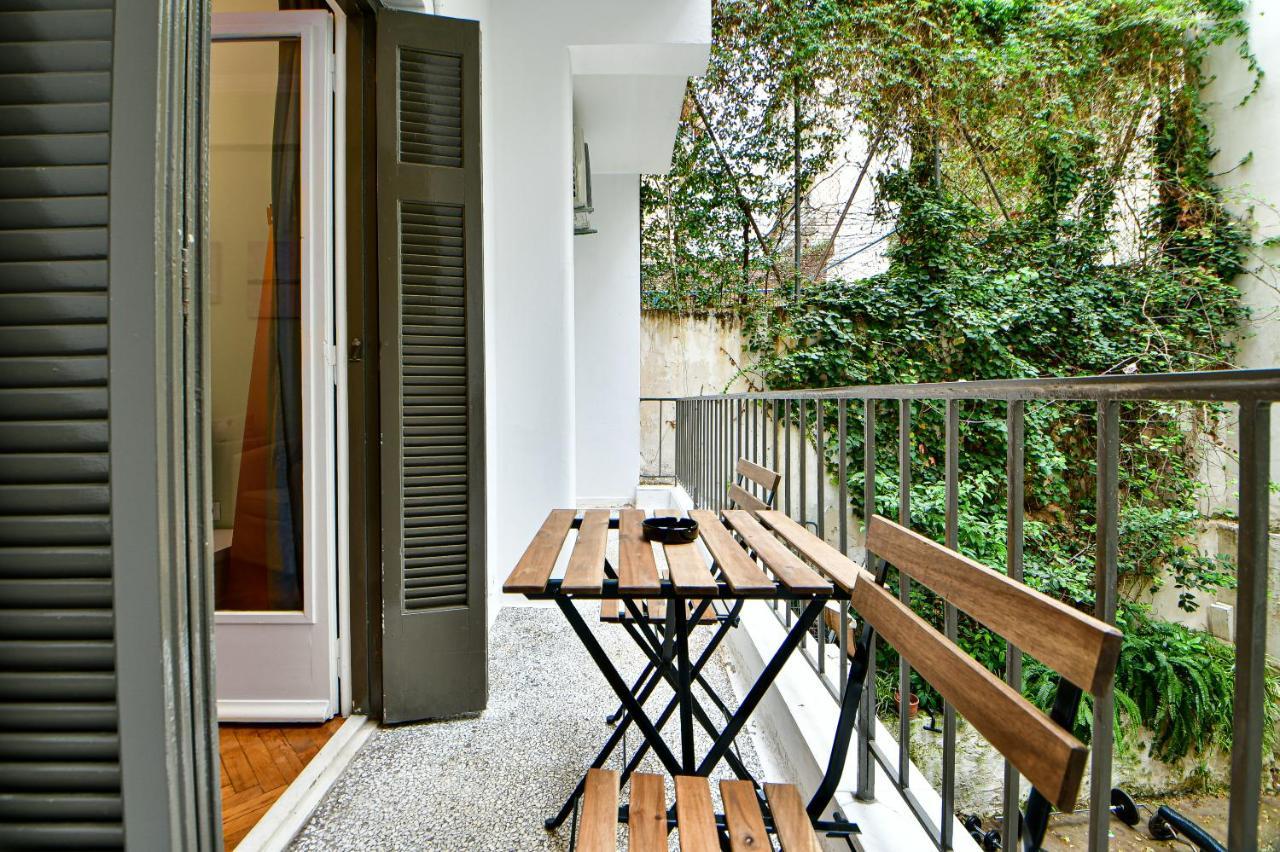 Thiras Lovely Apartment By Zain Atény Exteriér fotografie